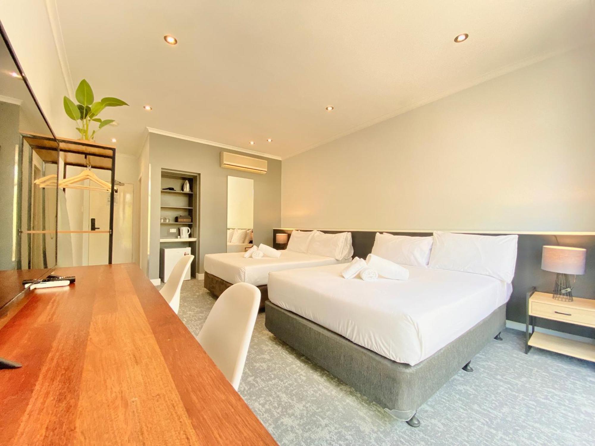 The Parkmore Hotel Melbourne City Exterior foto