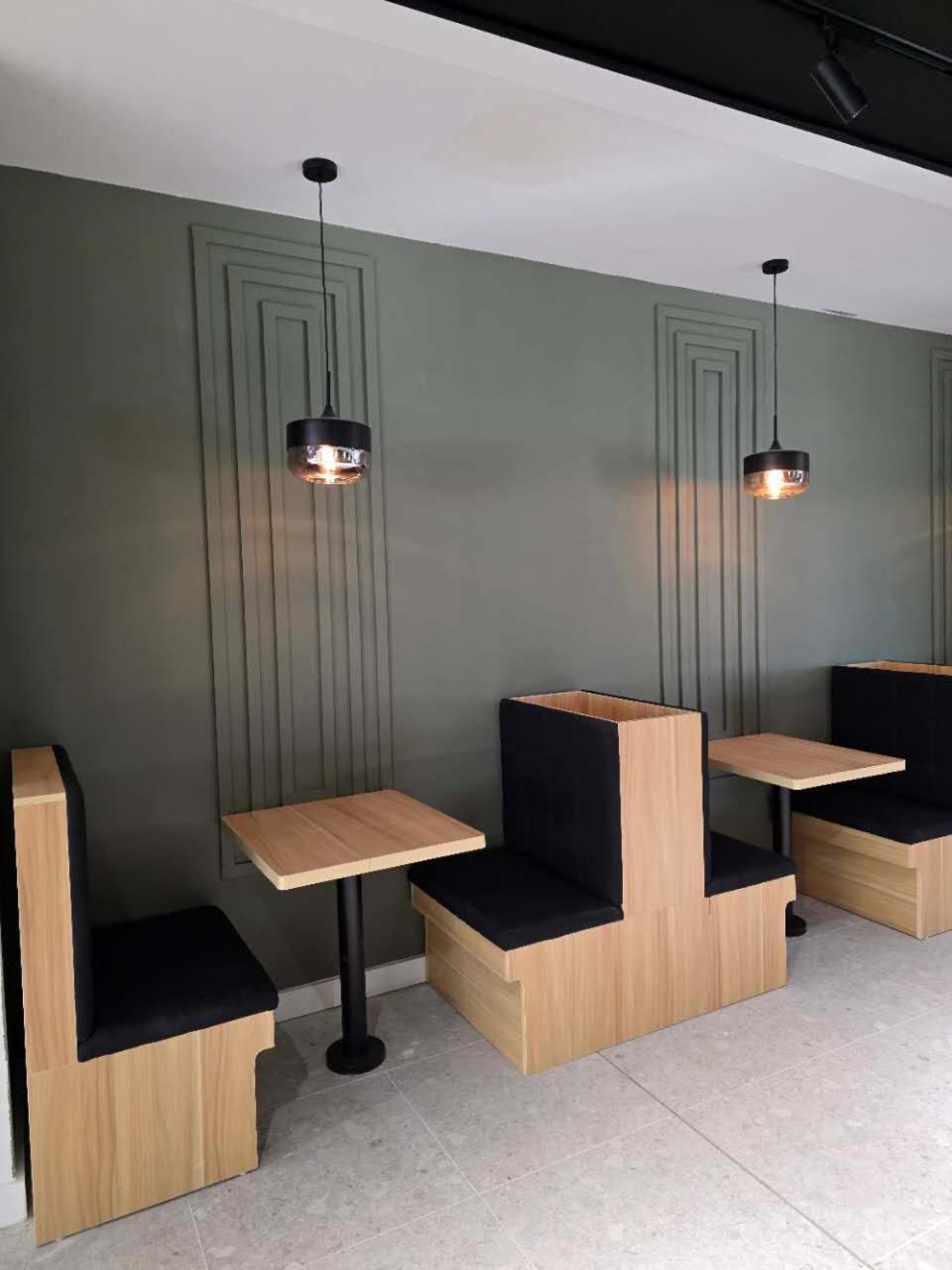 The Parkmore Hotel Melbourne City Exterior foto