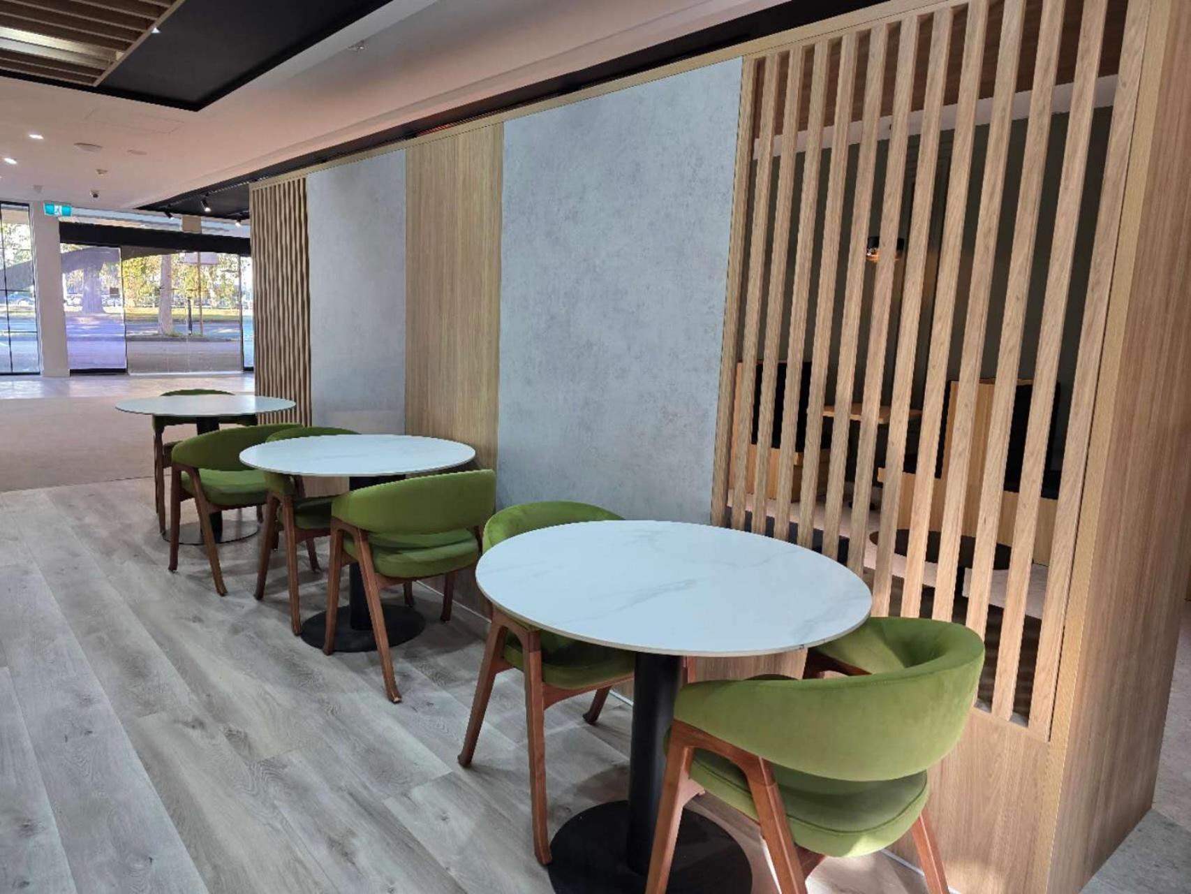 The Parkmore Hotel Melbourne City Exterior foto