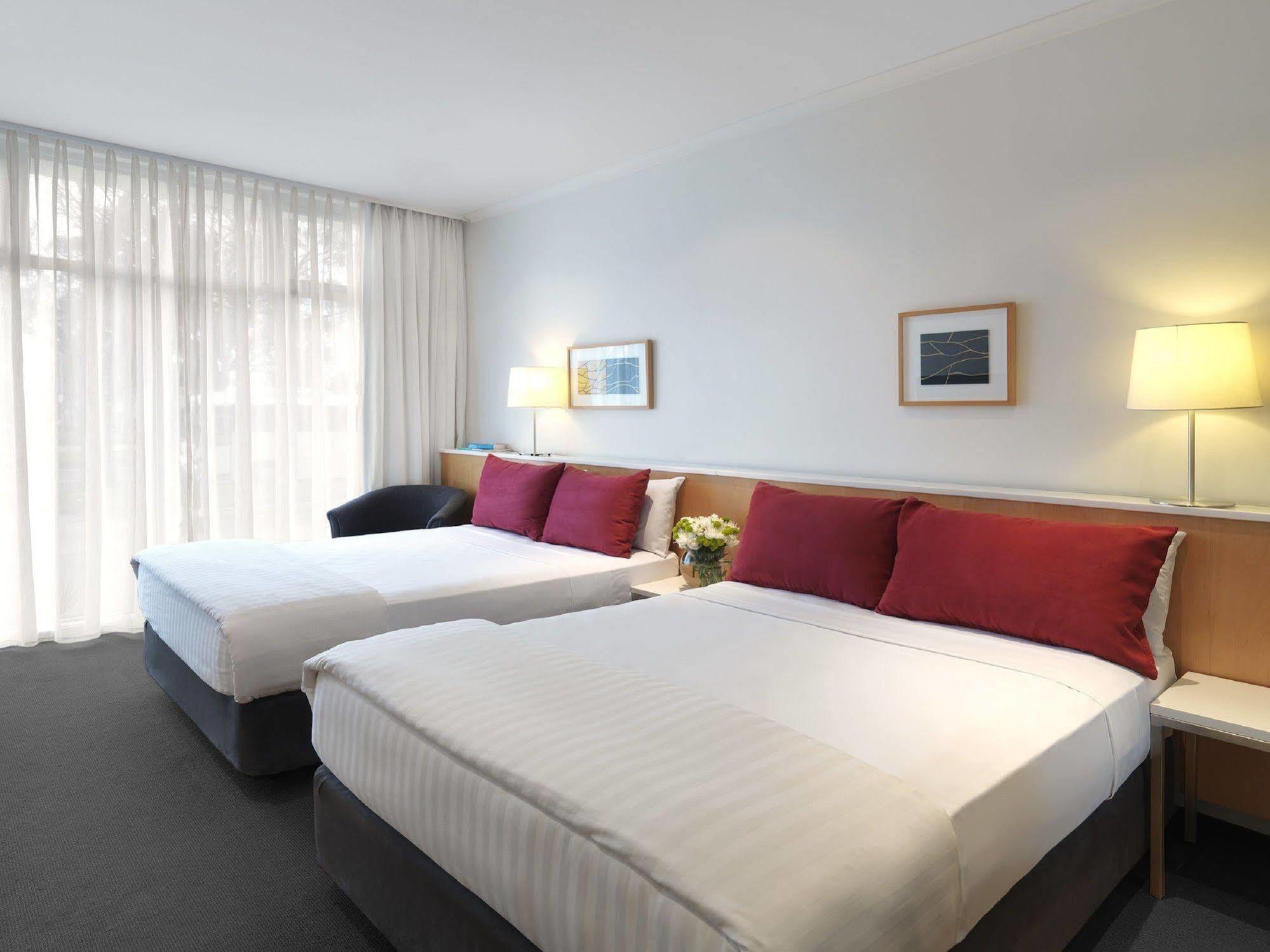 The Parkmore Hotel Melbourne City Exterior foto